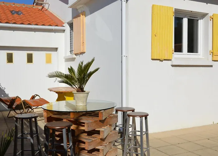 בית נופש Maison De Vacances A 1200M De La Plage, Animaux Admis - Fr-1-323-535 *